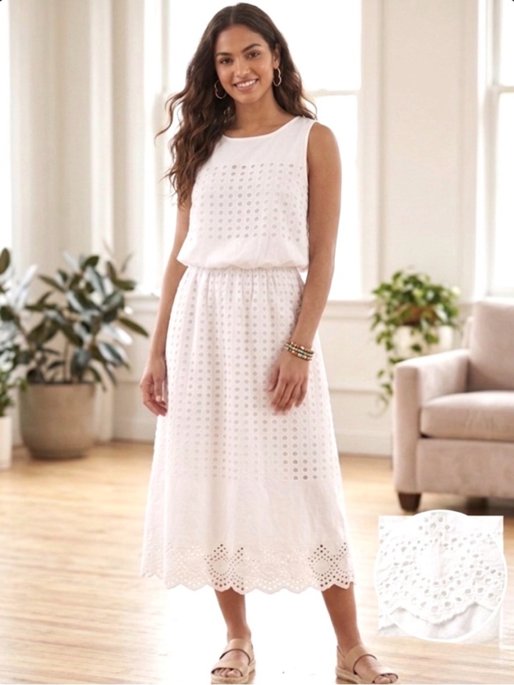 Elegant White Sleeveless Skirt Set